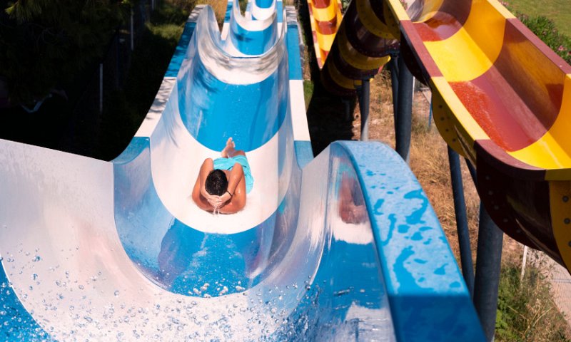 Splash Waterpark Κόρινθος Ισθμός – Νεροτσουλήθρες, πισίνες και παιχνίδι, 40’ από την Αθήνα